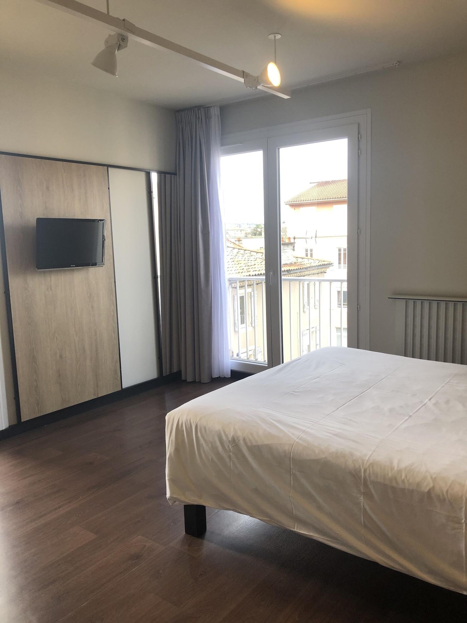 Отель Ibis Centre Мийо Экстерьер фото