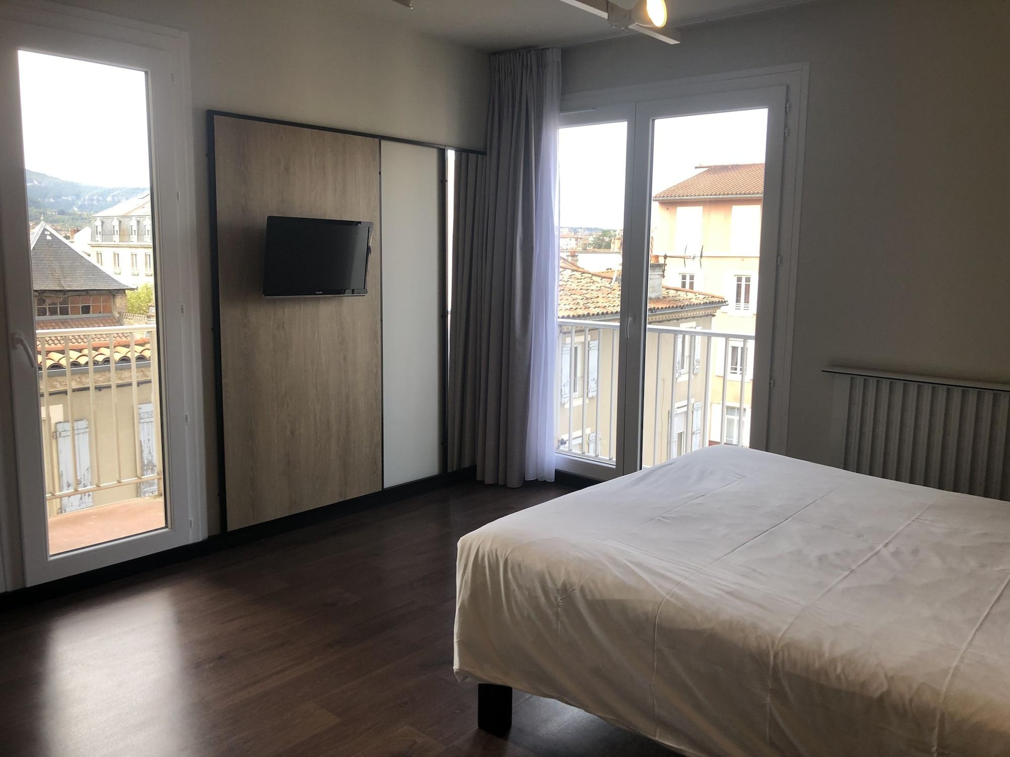 Отель Ibis Centre Мийо Экстерьер фото