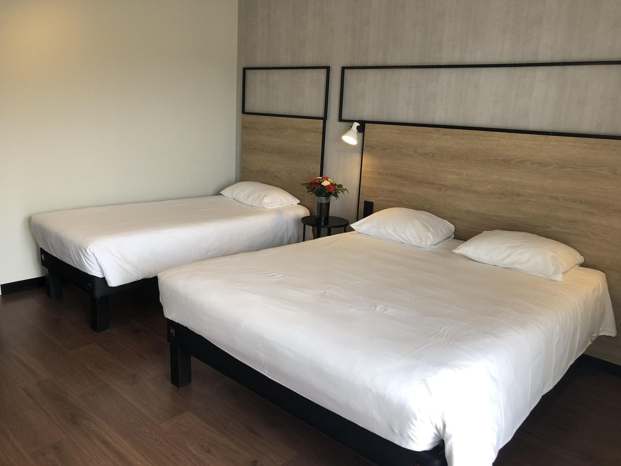Отель Ibis Centre Мийо Экстерьер фото