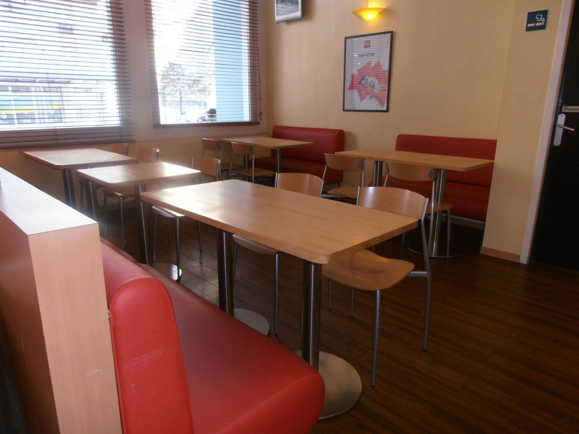 Отель Ibis Centre Мийо Экстерьер фото